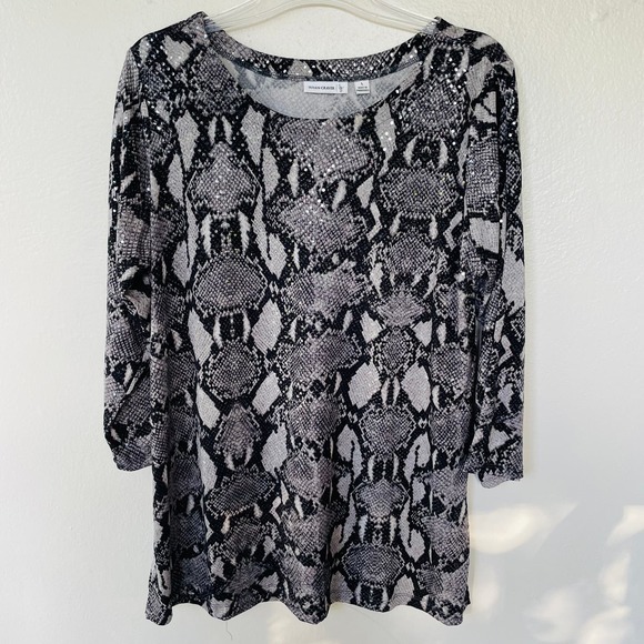 Susan Graver Animal Print Sequin top size L - Picture 10 of 10